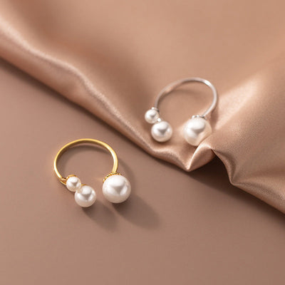 Anillo ajustable en perlas de agua dulce triple