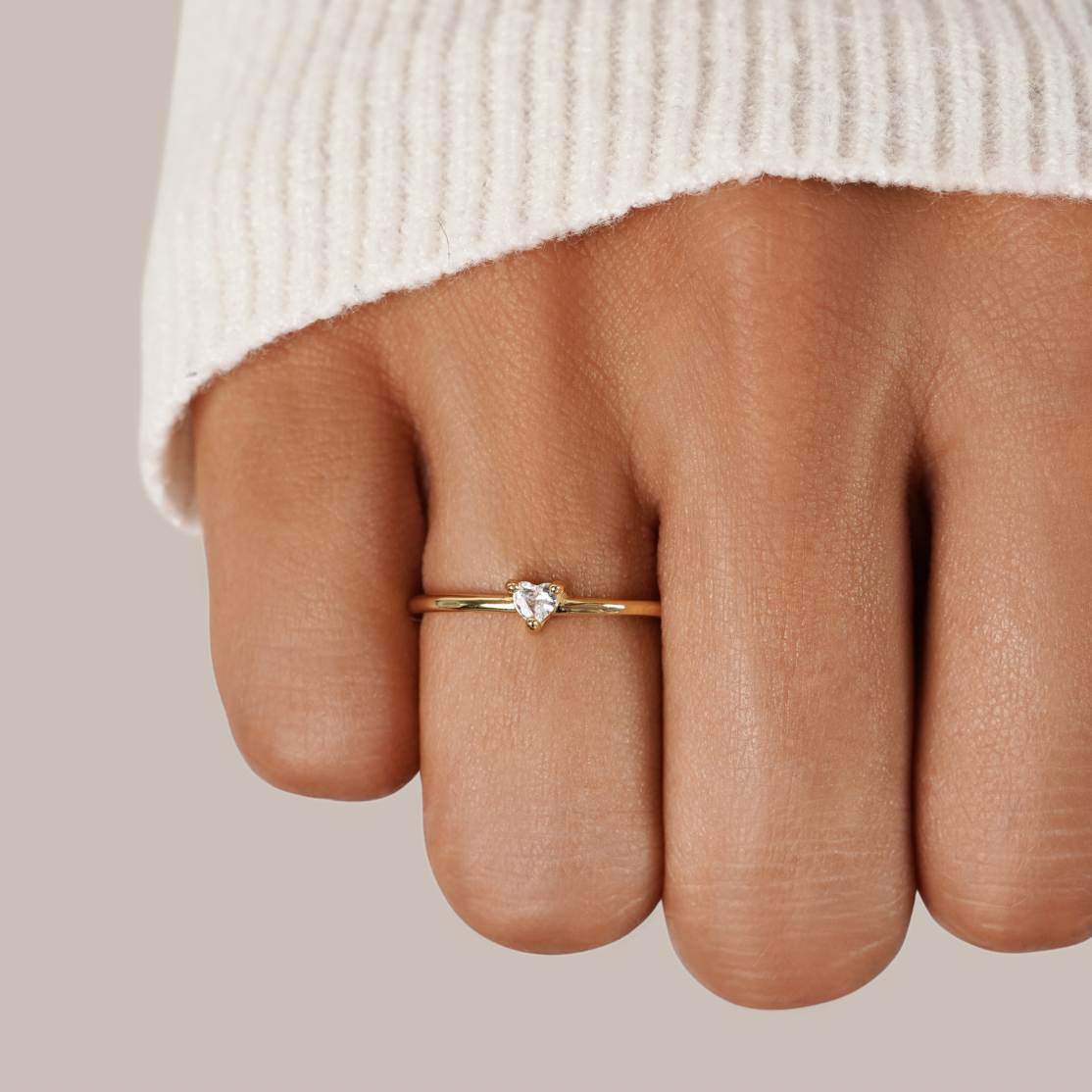 Amor - Anillo en forma de corazón de cristal