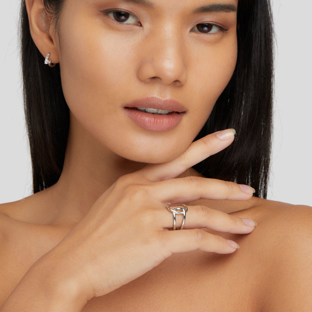 Anillo Astrid