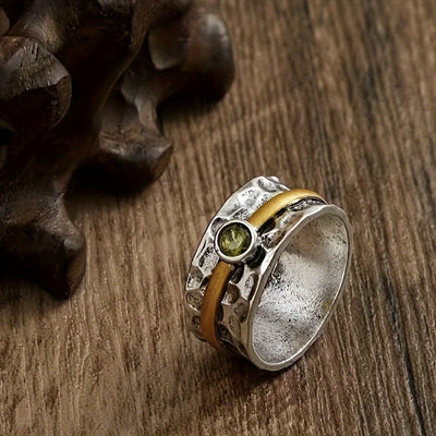 Anillo de zirconio verde elegante