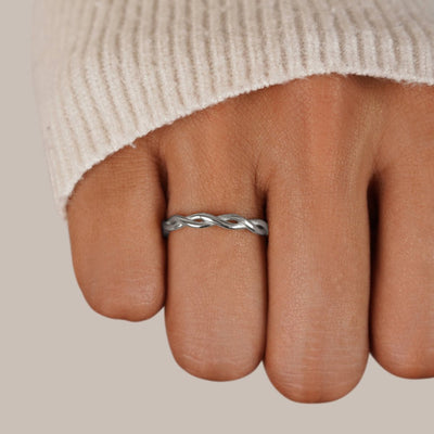 Anillo giratorio Infinity en plata de 18K