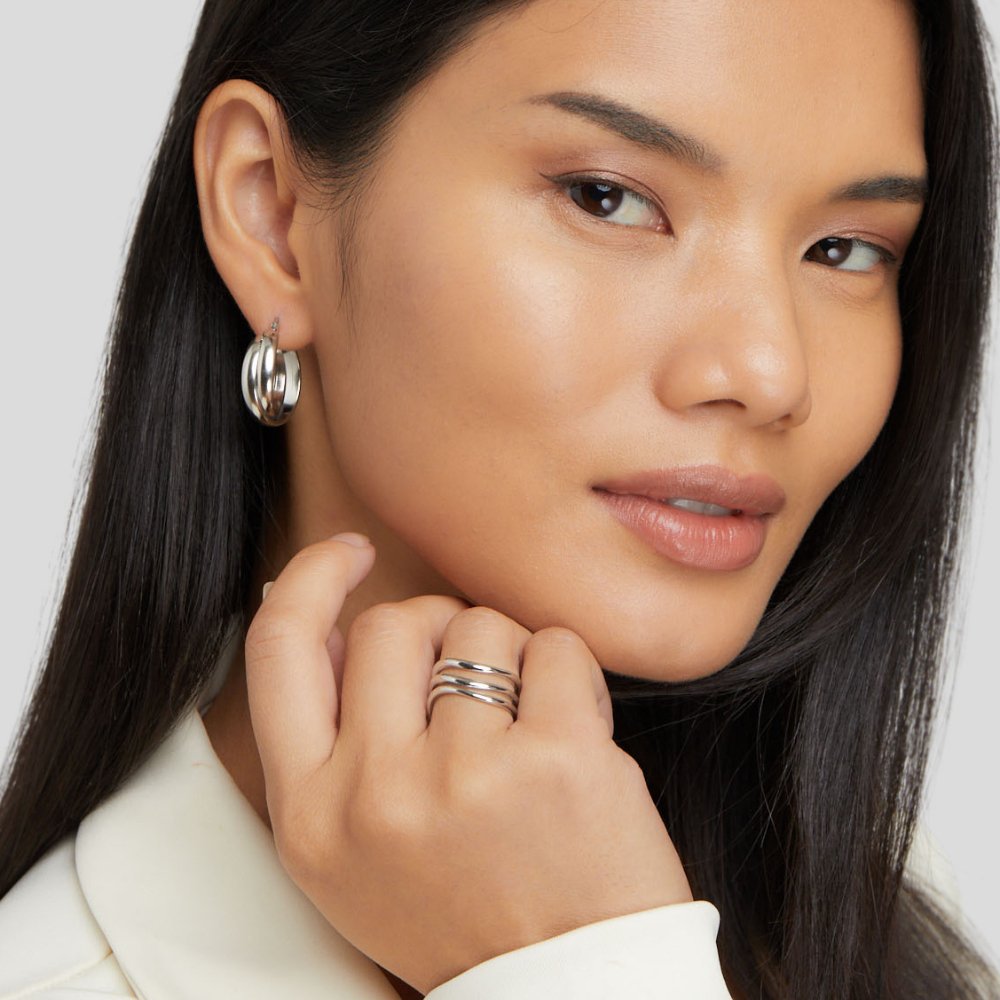 Anillo de plata Kiya en capas
