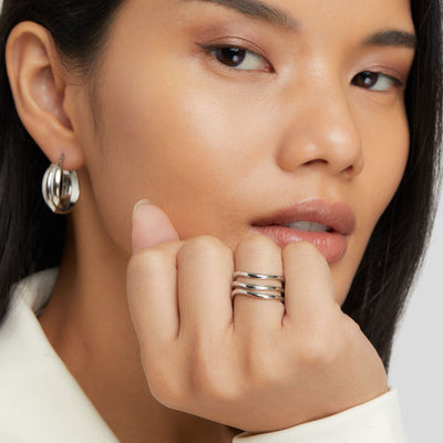 Anillo de plata Kiya en capas
