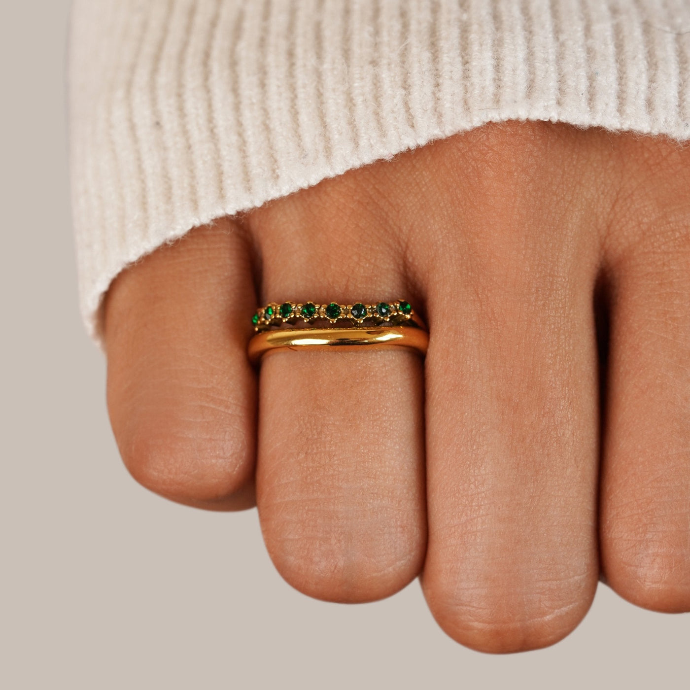 Mary - Anillo apilado en verde esmeralda