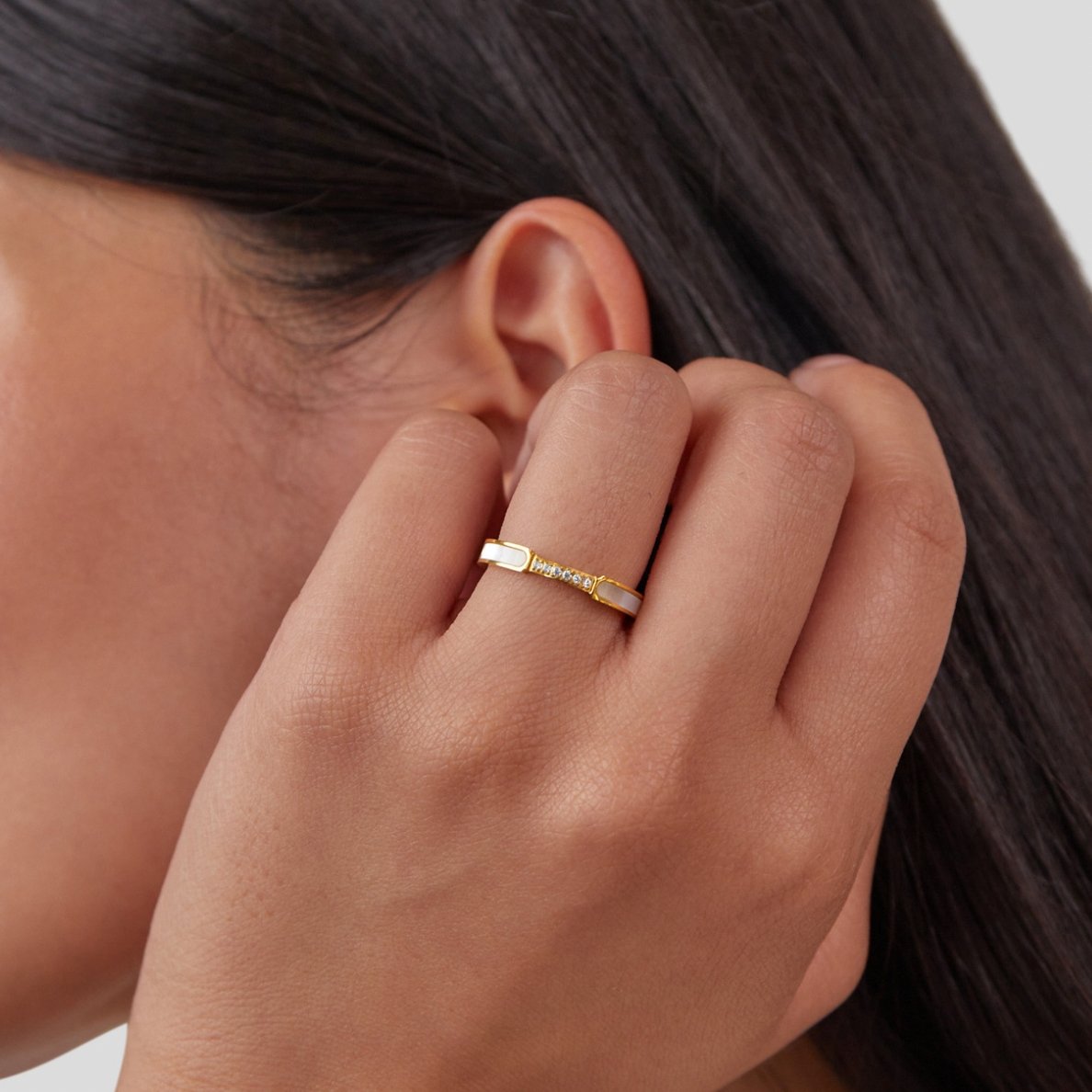 Unidad - Anillo de perlas y cristales