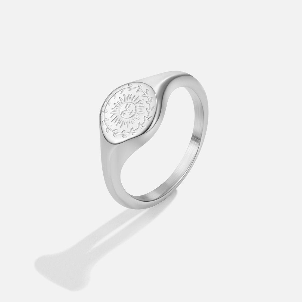 Anillo de oro para el solsticio de verano