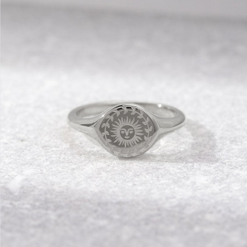 Anillo de oro para el solsticio de verano