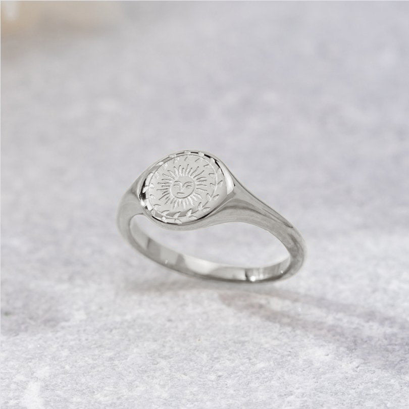 Anillo de oro para el solsticio de verano