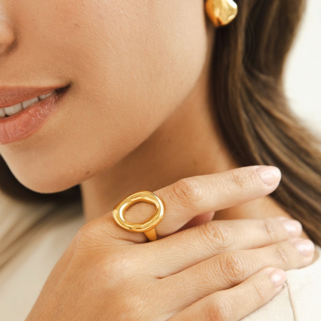 Anillo de oro fundido Vina