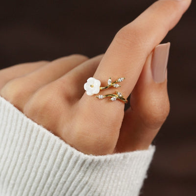 Rise - Anillo de flores blancas