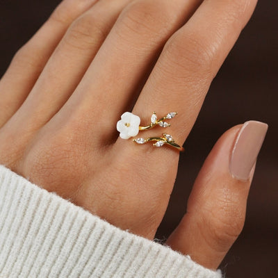 Rise - Anillo de flores blancas